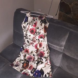 Forever 21 Floral pattern Dress Small